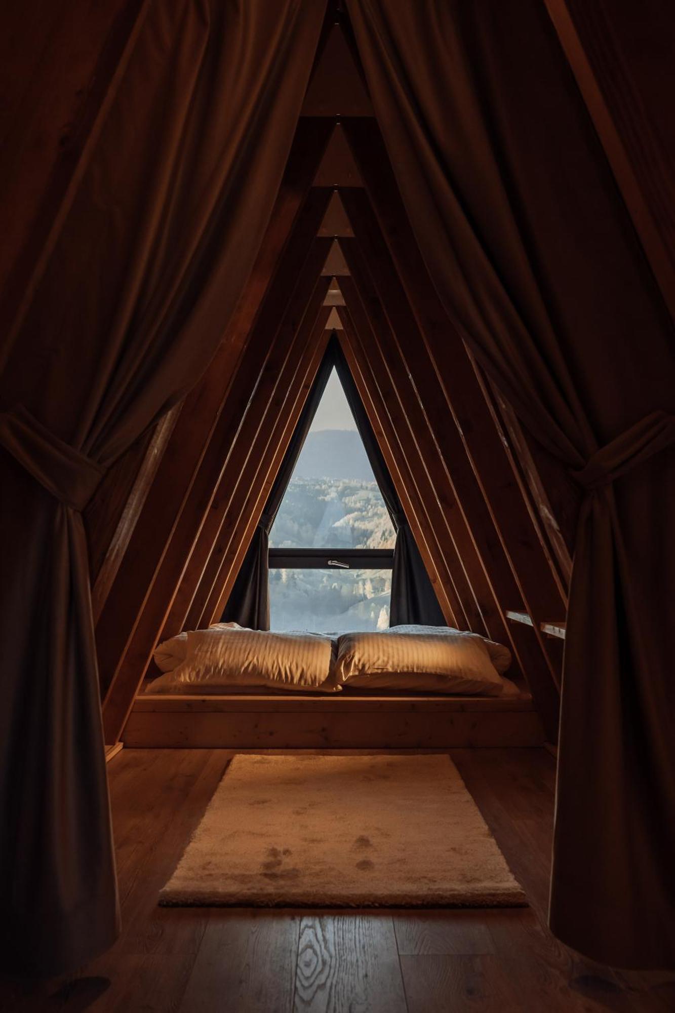 Amont Chalet Peştera Exteriör bild